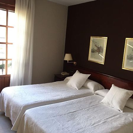 Hostal Santa Maria 卡卡韦洛斯 外观 照片
