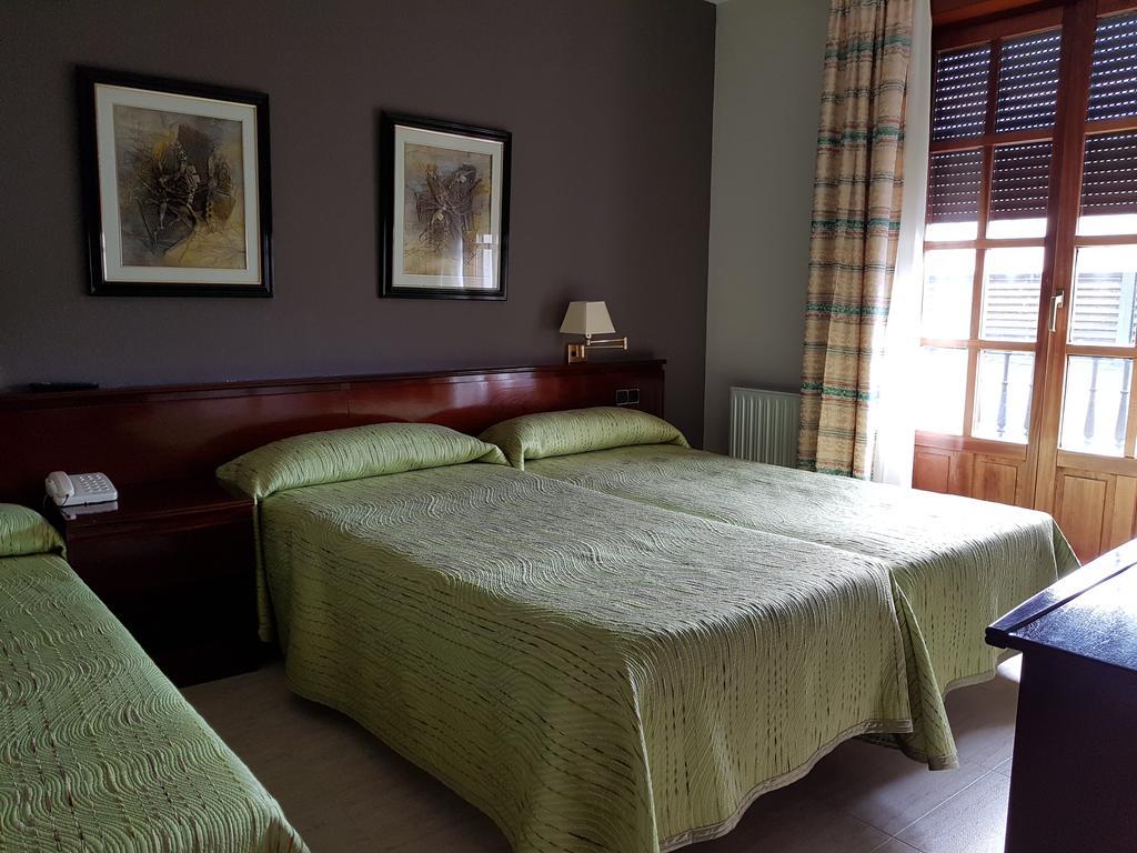 Hostal Santa Maria 卡卡韦洛斯 外观 照片