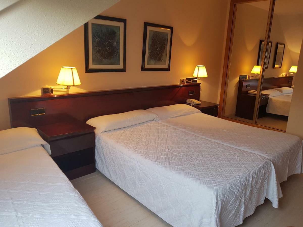 Hostal Santa Maria 卡卡韦洛斯 外观 照片